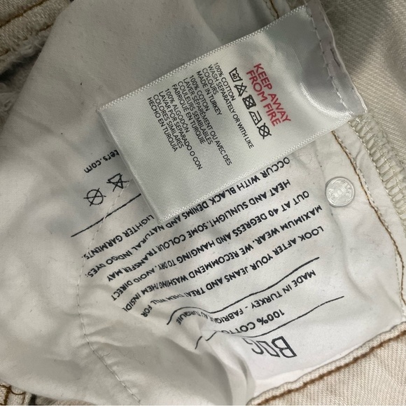 BDG Urban Outfitters PAX High Rise Fray Hem Straight Leg Jeans Tan Beige Size 24 - Picture 13 of 13